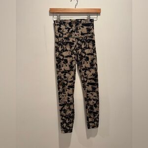 Lululemon Wunder Train High Rise Tight 25" Dispersed Light Raw Linen